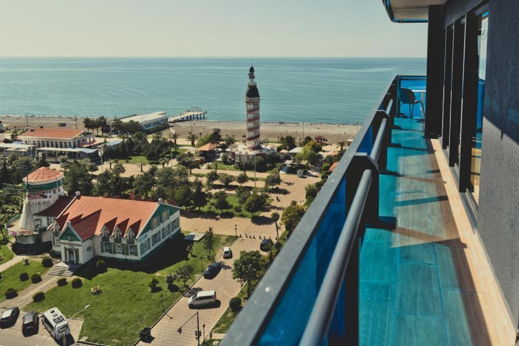 Orbi City Aparthotel Batumi Exterior foto